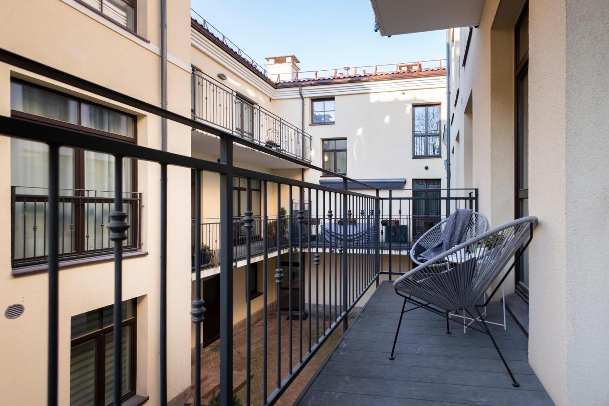 Cohost I Oldtown 60M2 Apt W-Garage Parking, Balcony & Self Check-In Wilno Zewnętrze zdjęcie